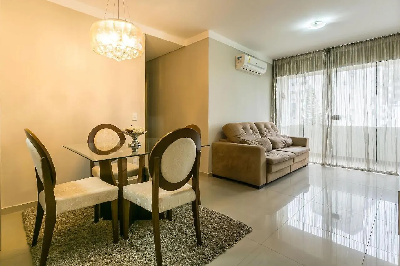 Moderno, espaçoso localizado a uma quadra do Shopping Beira-mar CA06I Florianópolis Apartamento